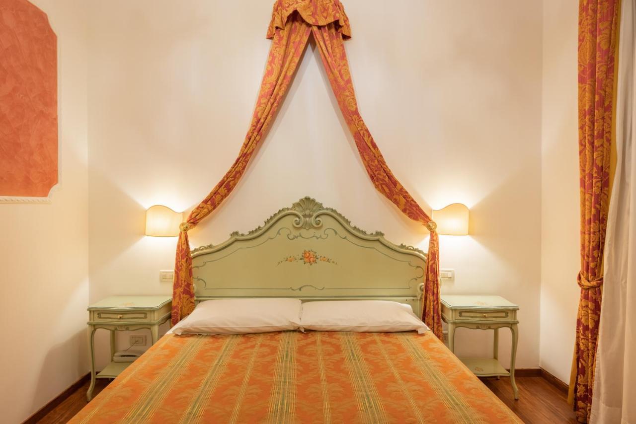 Hotel Al Sotoportego Венеция Экстерьер фото